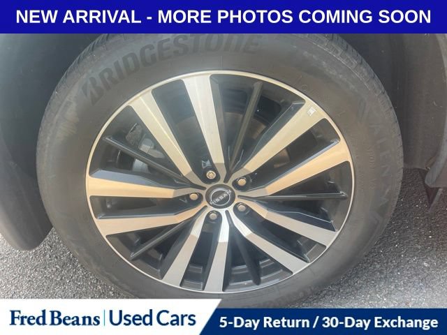 Used 2023 Nissan Pathfinder Platinum w/ Lighting Package (N93) AWD/4WD image 16