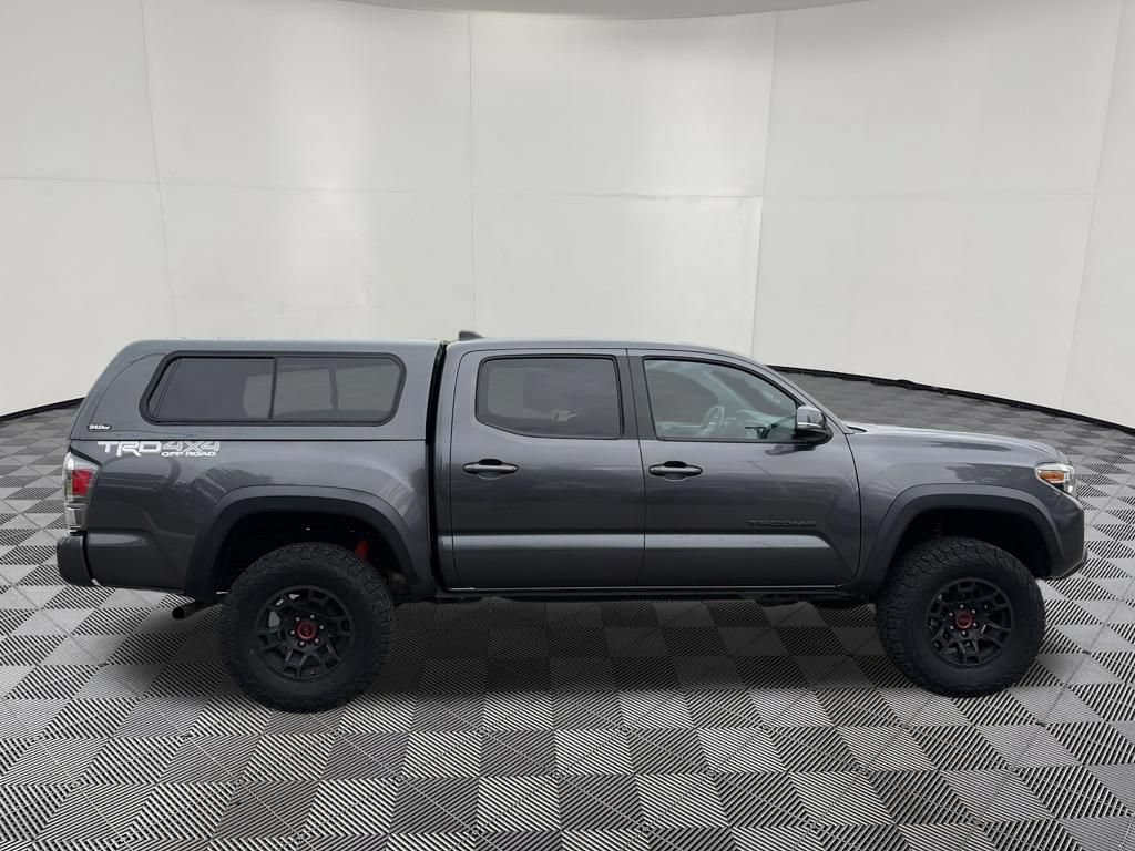 Used 2021 Toyota Tacoma TRD Off-Road w/ Technology Package AWD/4WD image 11