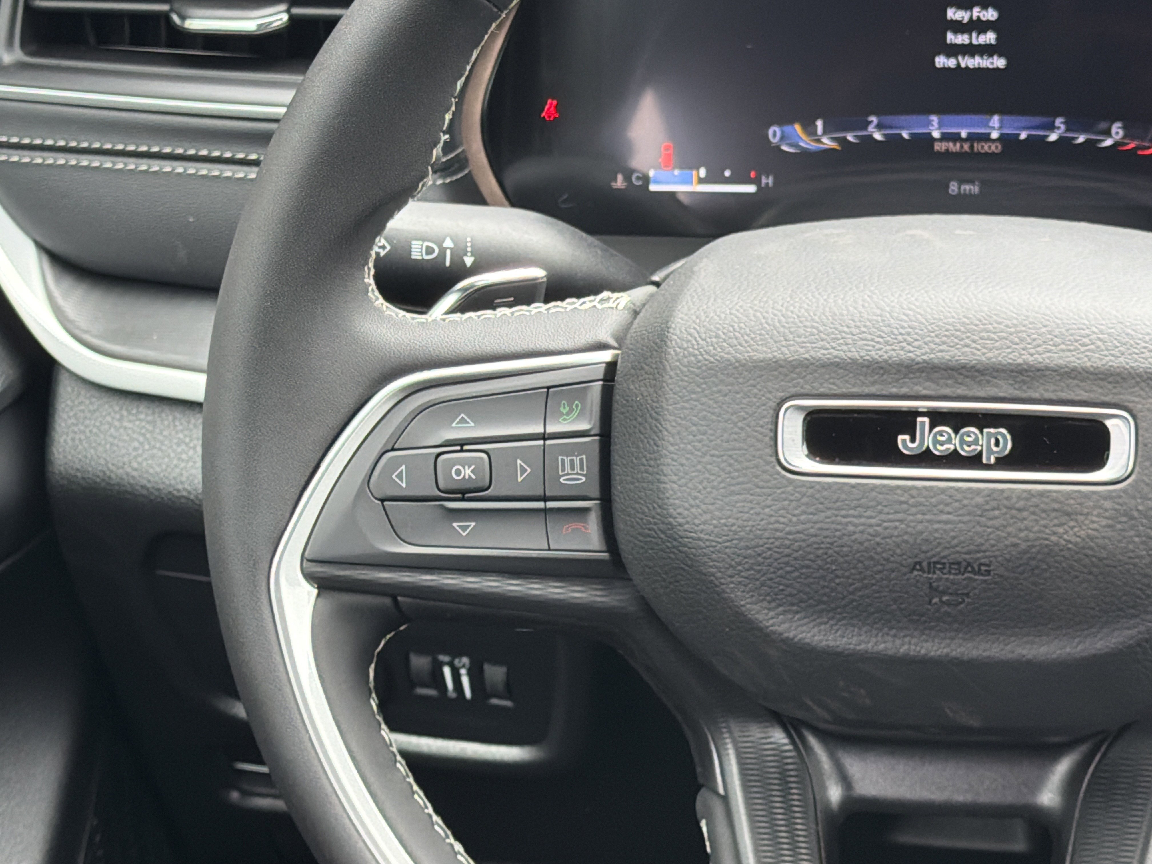 New 2026 Jeep Grand Cherokee Laredo w/ Trailer Tow Package image 29