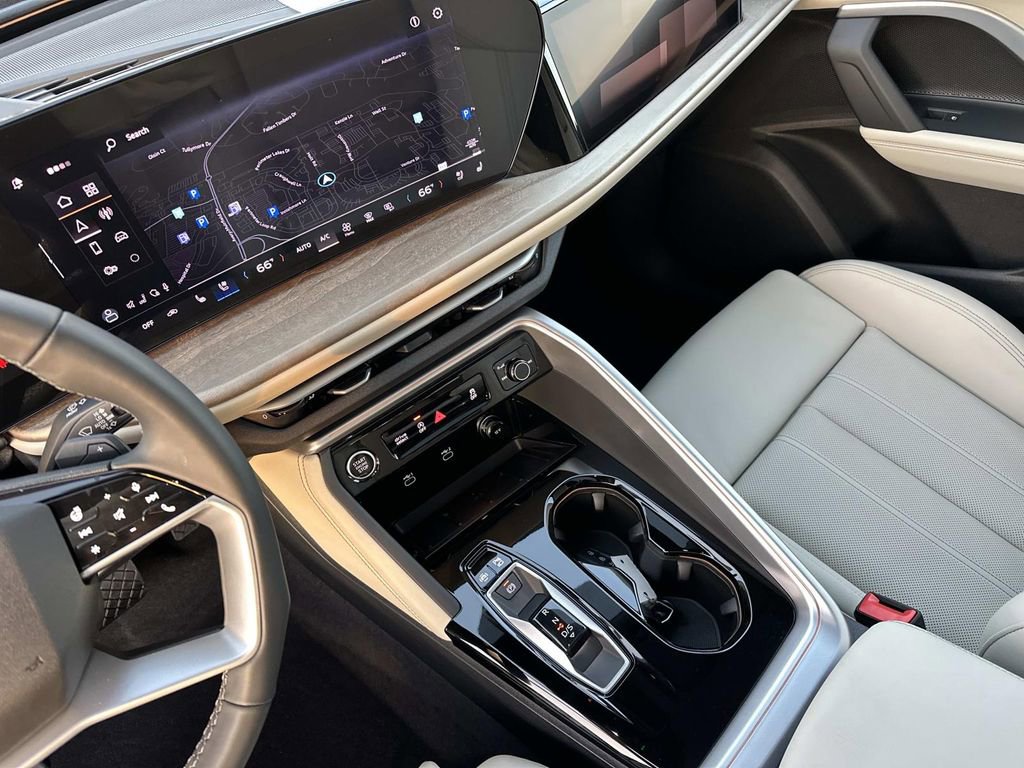 New 2025 Audi Q5 Prestige image 23