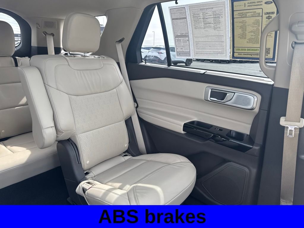 Used 2023 Ford Explorer Platinum w/ Technology Package image 15