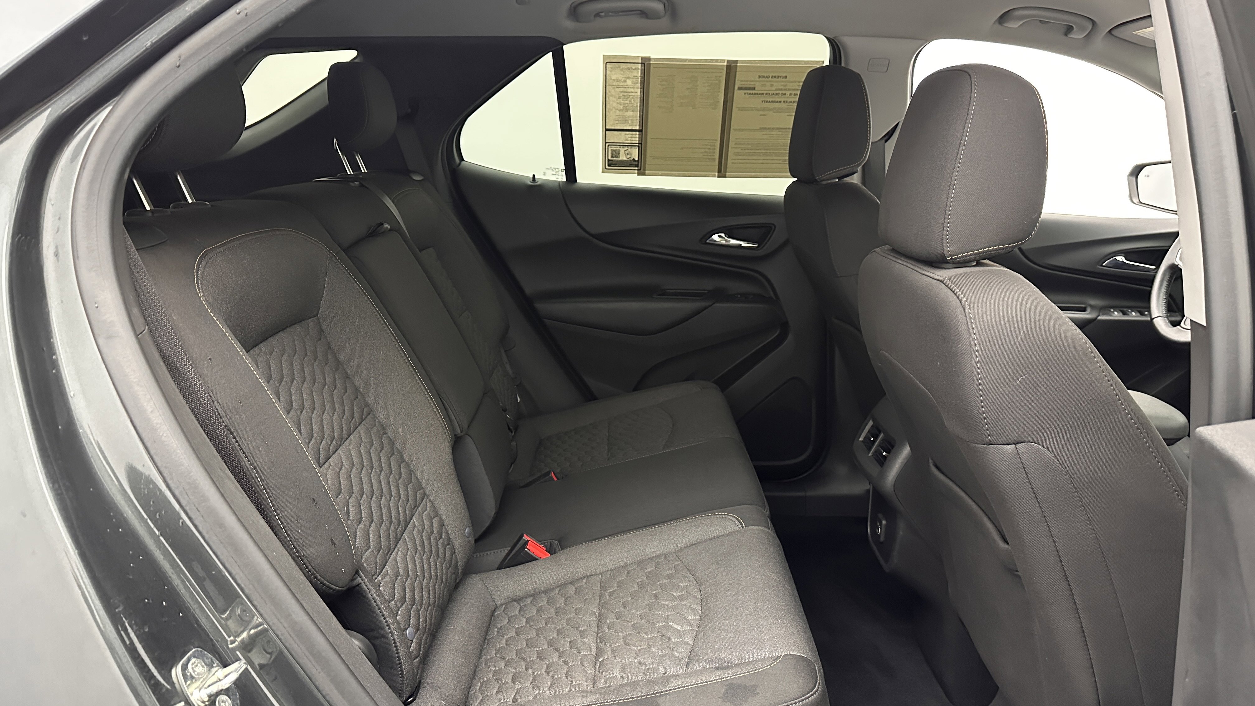 Used 2020 Chevrolet Equinox LT image 34