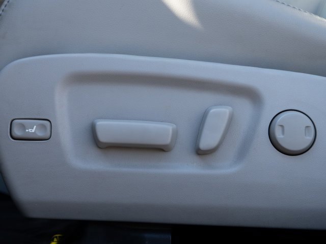 Used 2019 Toyota Highlander Limited Platinum image 21