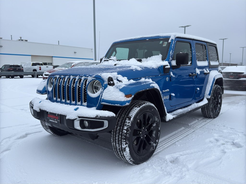 Used 2022 Jeep Wrangler Unlimited Sahara image 2