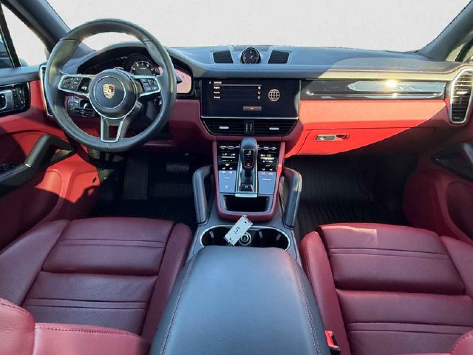 Used 2022 Porsche Cayenne AWD/4WD image 13