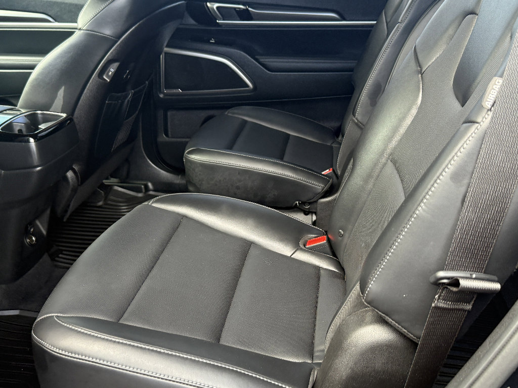Used 2025 Kia Telluride S AWD/4WD image 24