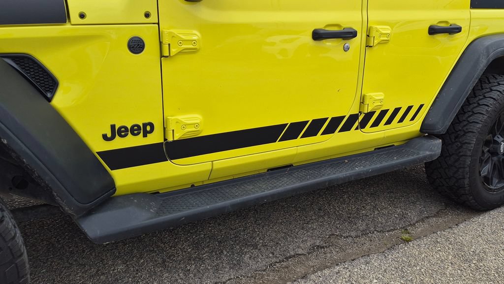 Used 2023 Jeep Wrangler Unlimited Sport AWD/4WD image 8