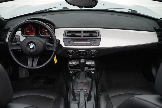 Used 2003 BMW Z4 2.5i image 23