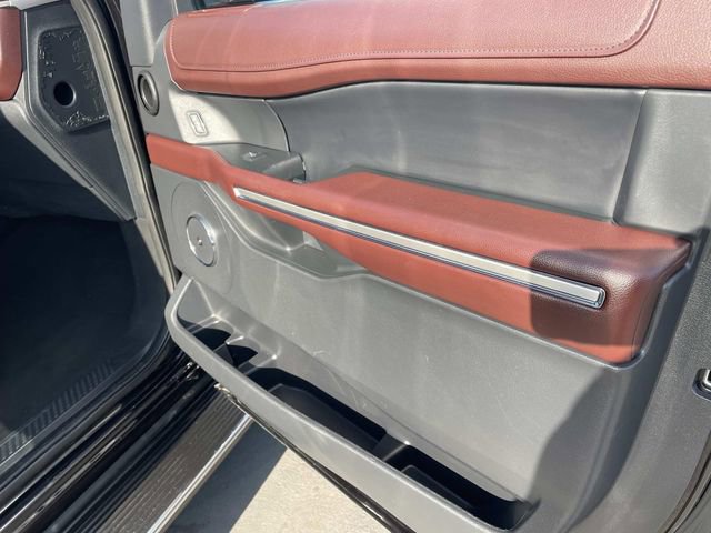 Certified 2023 Ford Expedition Limited image 35