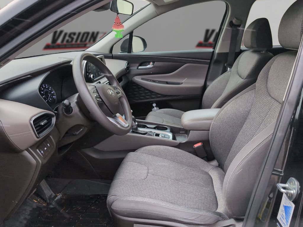 Used 2020 Hyundai Santa Fe SE image 9