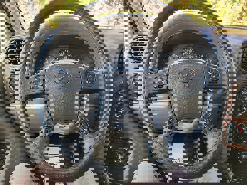 Used 2002 Oldsmobile Bravada AWD w/ 1SC Option Pkg image 9