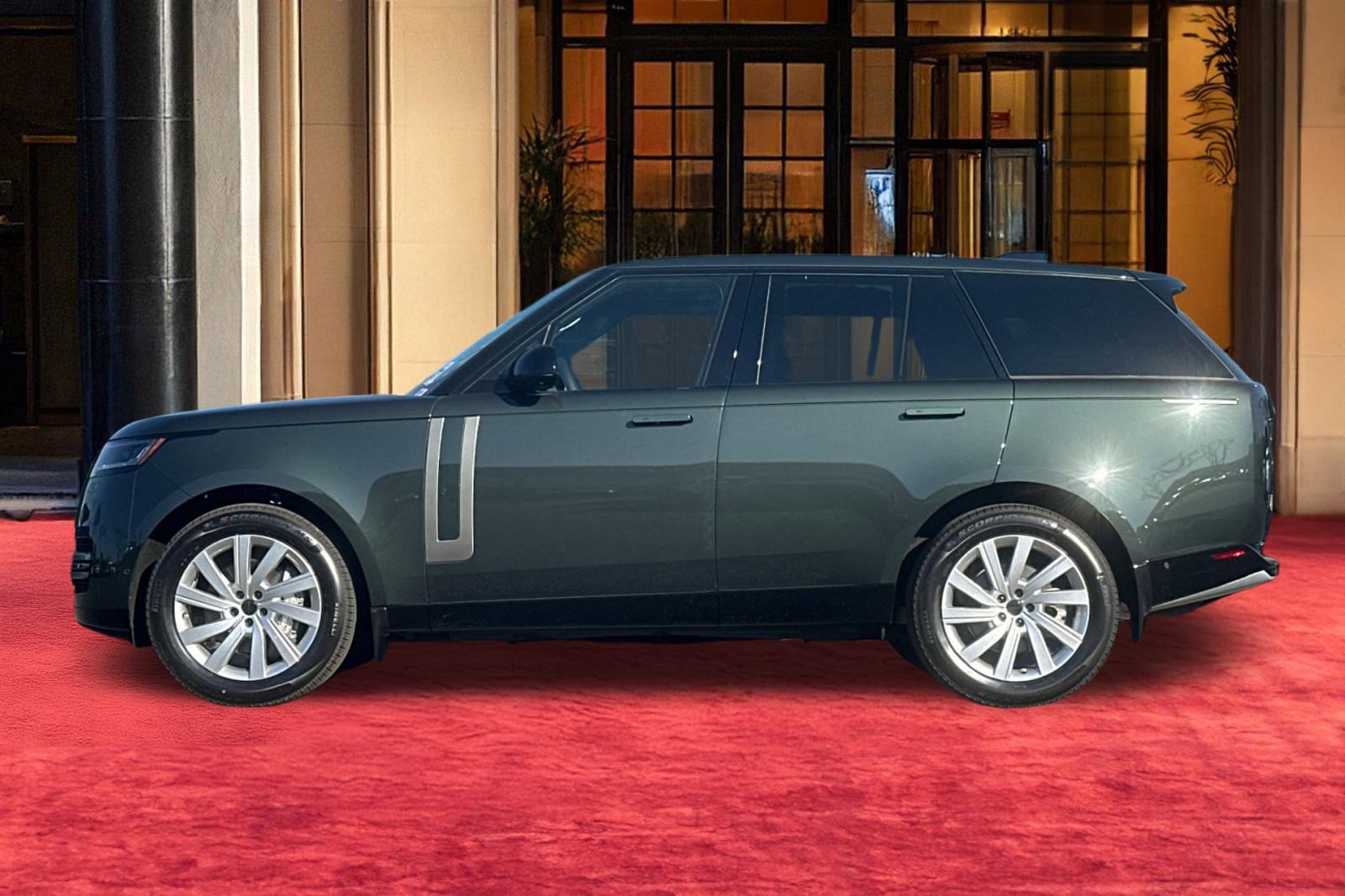 New 2026 Land Rover Range Rover SE image 3