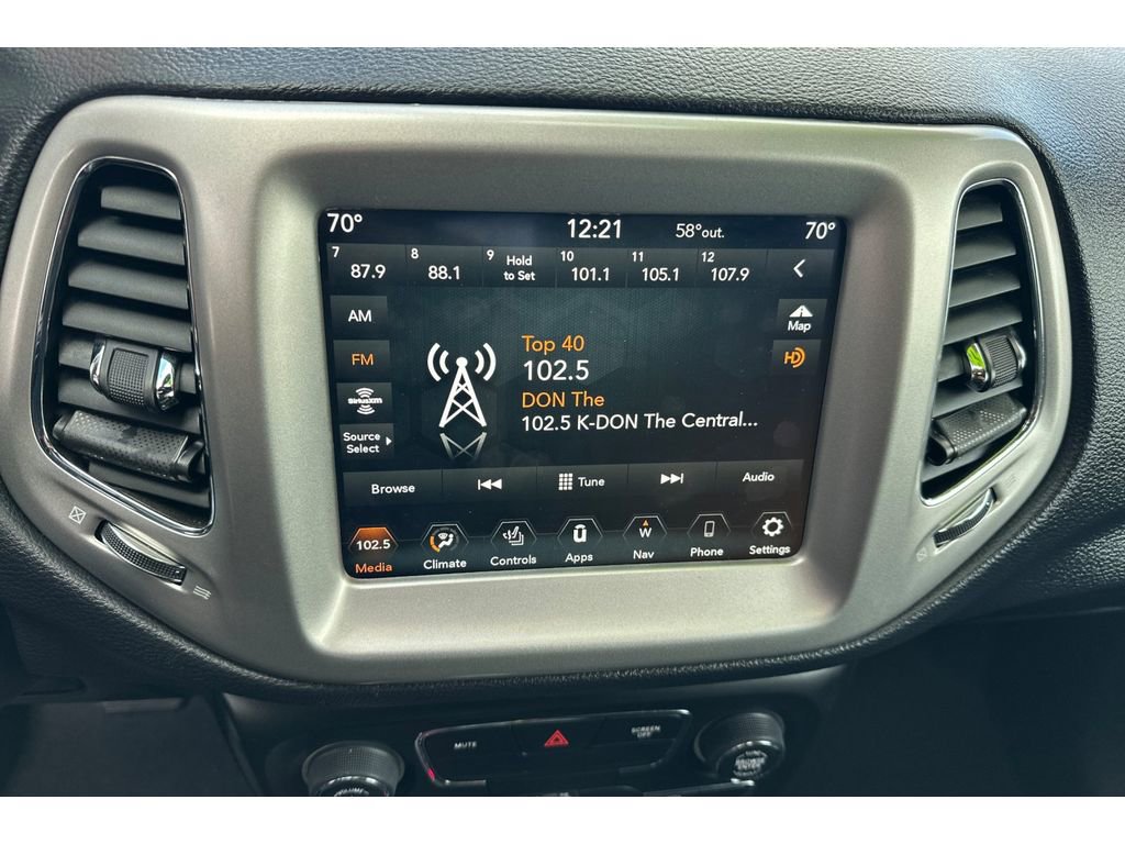 Used 2021 Jeep Compass Latitude image 21