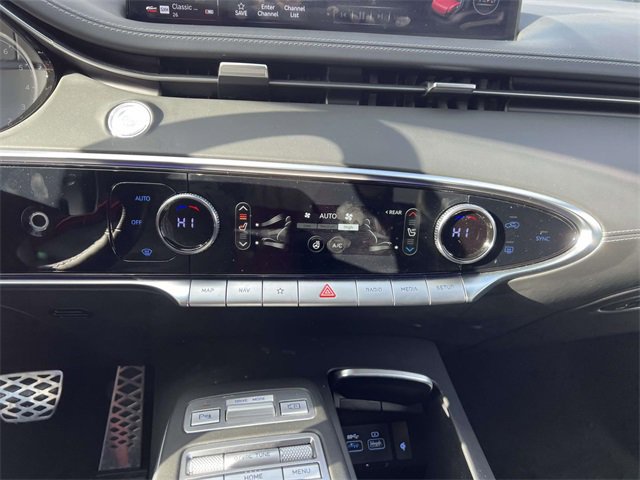 Used 2025 Genesis GV70 3.5T Sport w/ Sport Advanced Package image 22