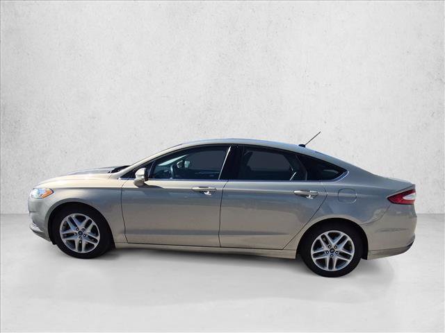 Used 2015 Ford Fusion SE FWD image 8