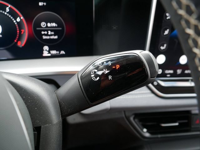 Certified 2026 Volkswagen Tiguan SE AWD/4WD image 36