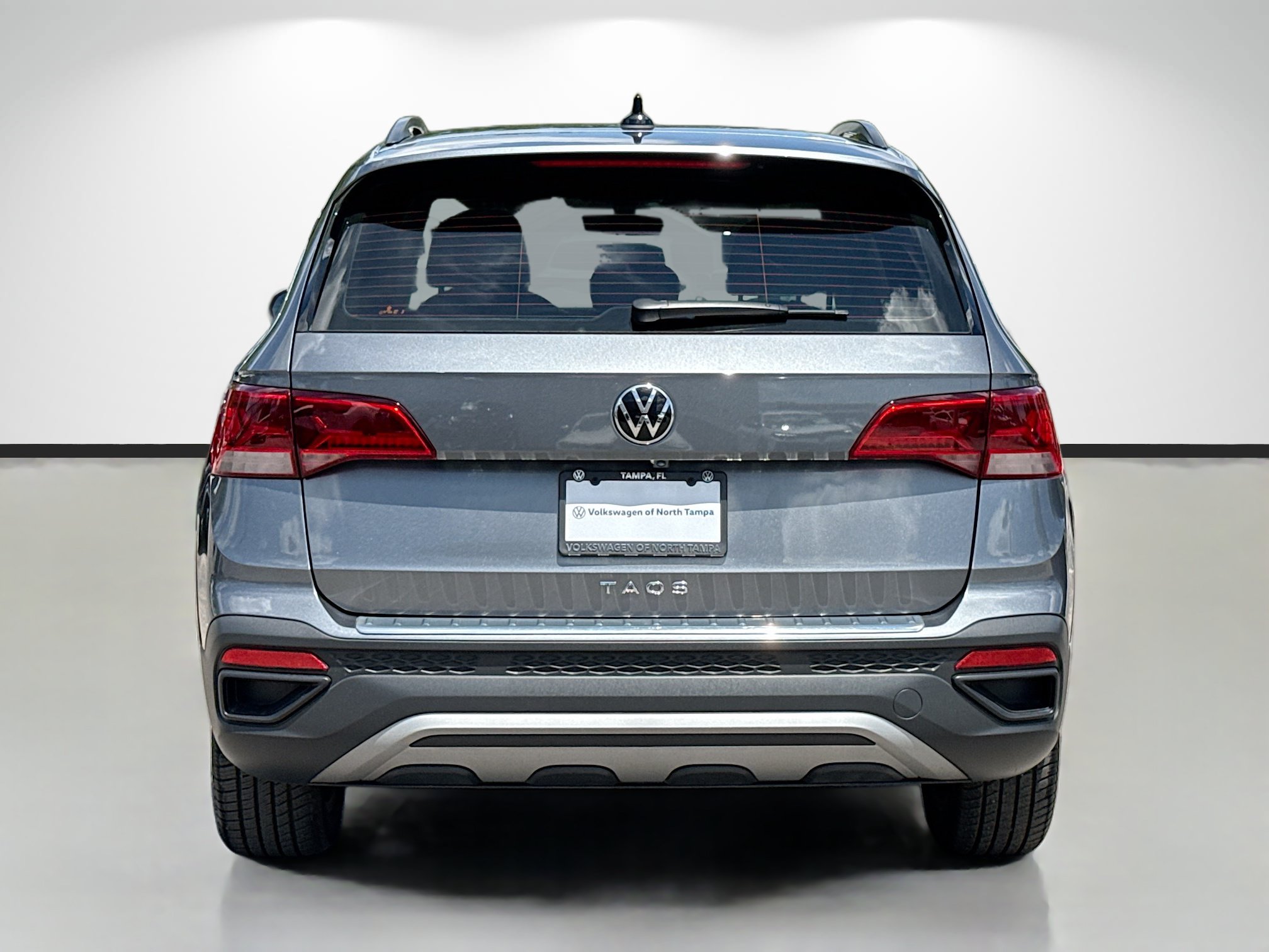 Used 2023 Volkswagen Taos S FWD image 4