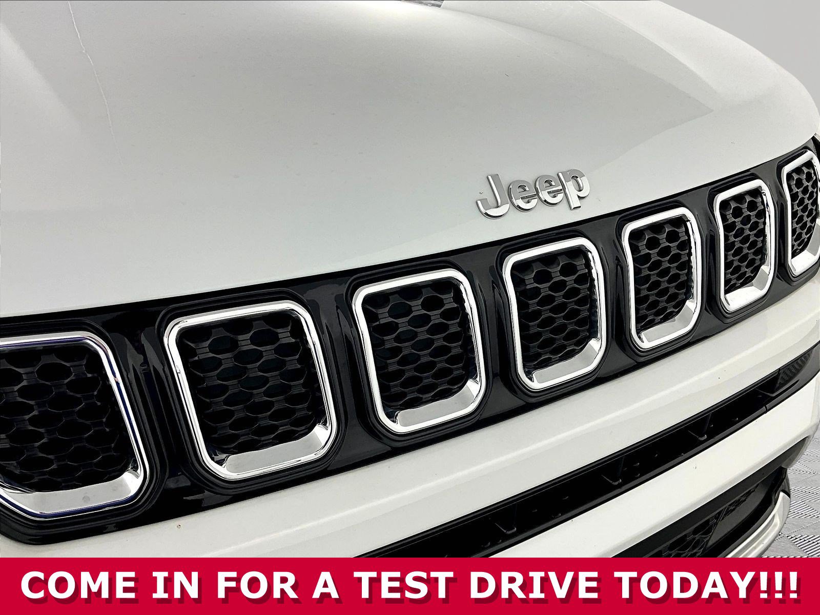 Used 2023 Jeep Compass Limited w/ Elite Group AWD/4WD image 31