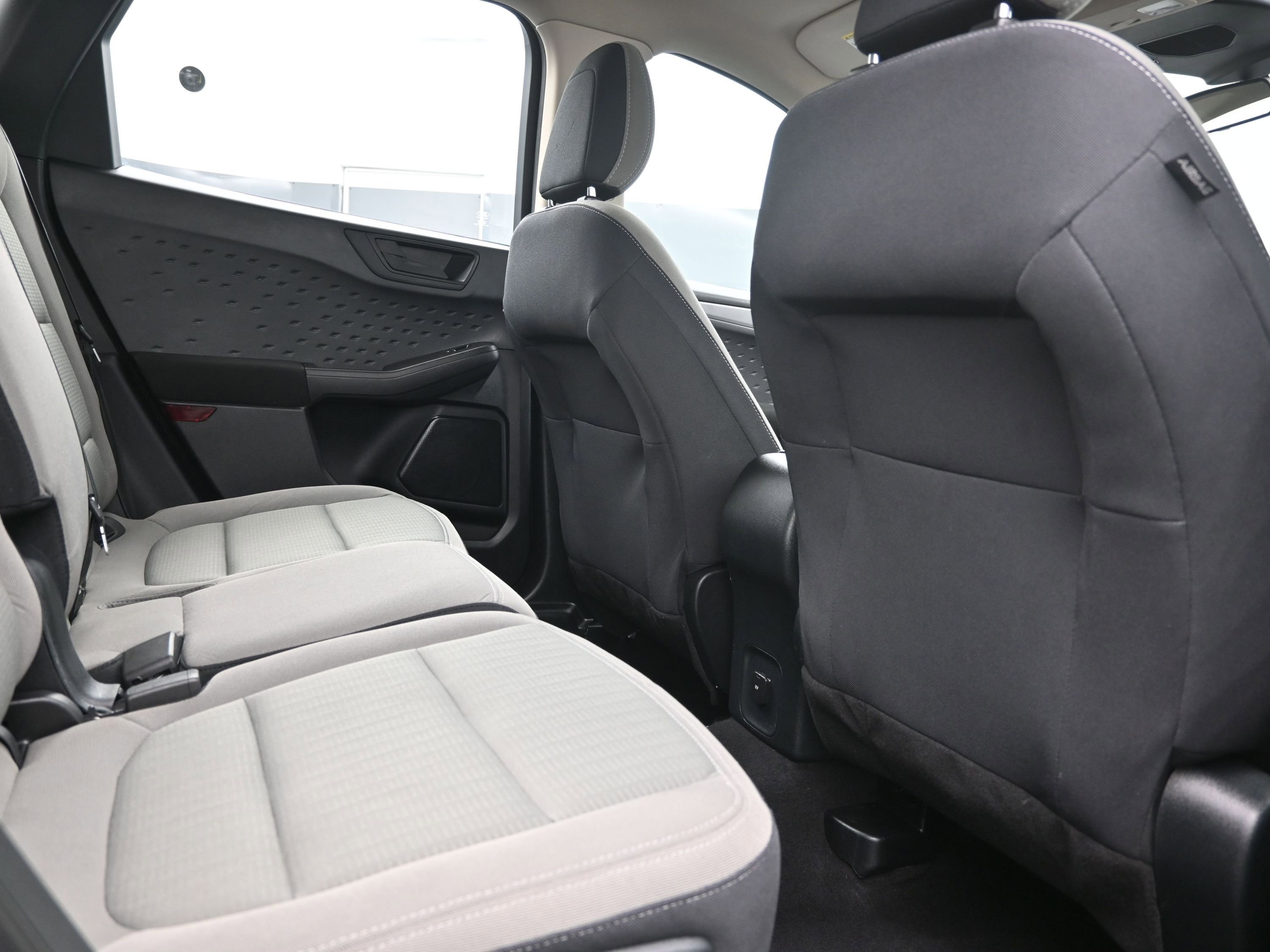 Used 2020 Ford Escape S image 24