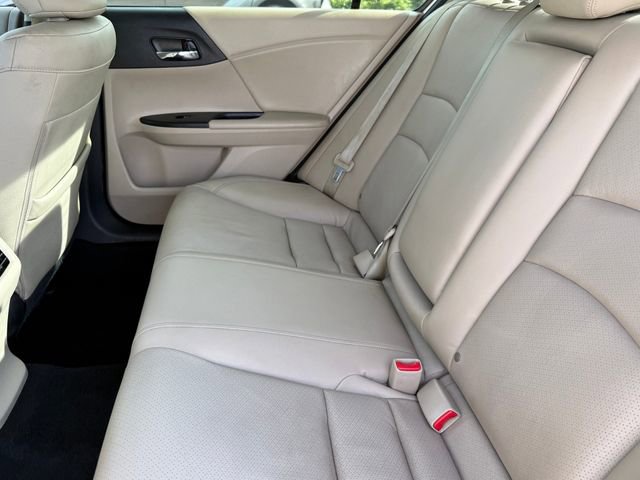Used 2015 Honda Accord EX-L image 16