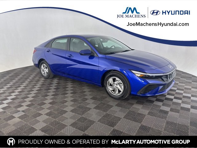 Used 2025 Hyundai Elantra SE image 4