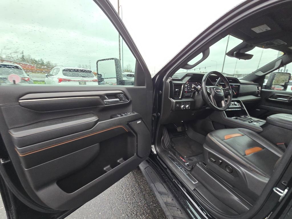 Used 2024 GMC Sierra 2500 AT4 w/ AT4 Premium Plus Package AWD/4WD image 15