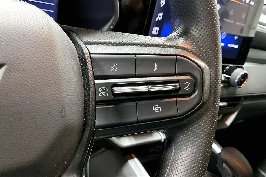 Used 2025 Chevrolet Colorado W/T image 24