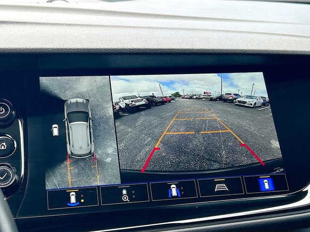 Used 2022 Buick Envision Avenir w/ Technology Package II FWD image 11