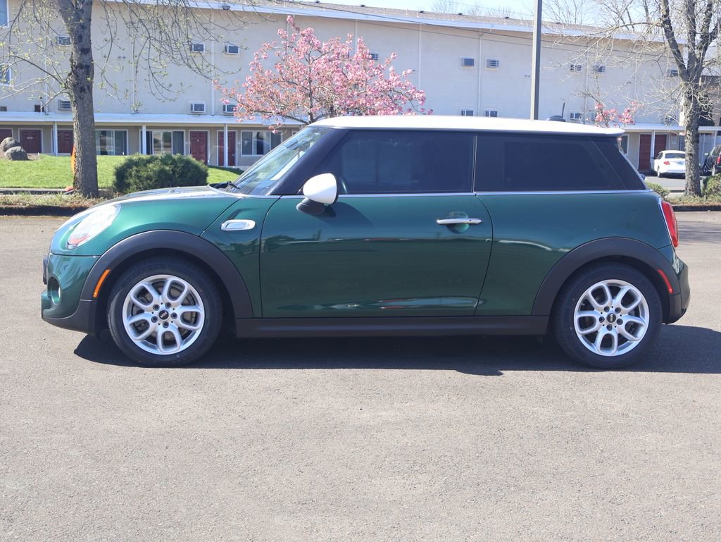 Used 2017 MINI Cooper S FWD image 3