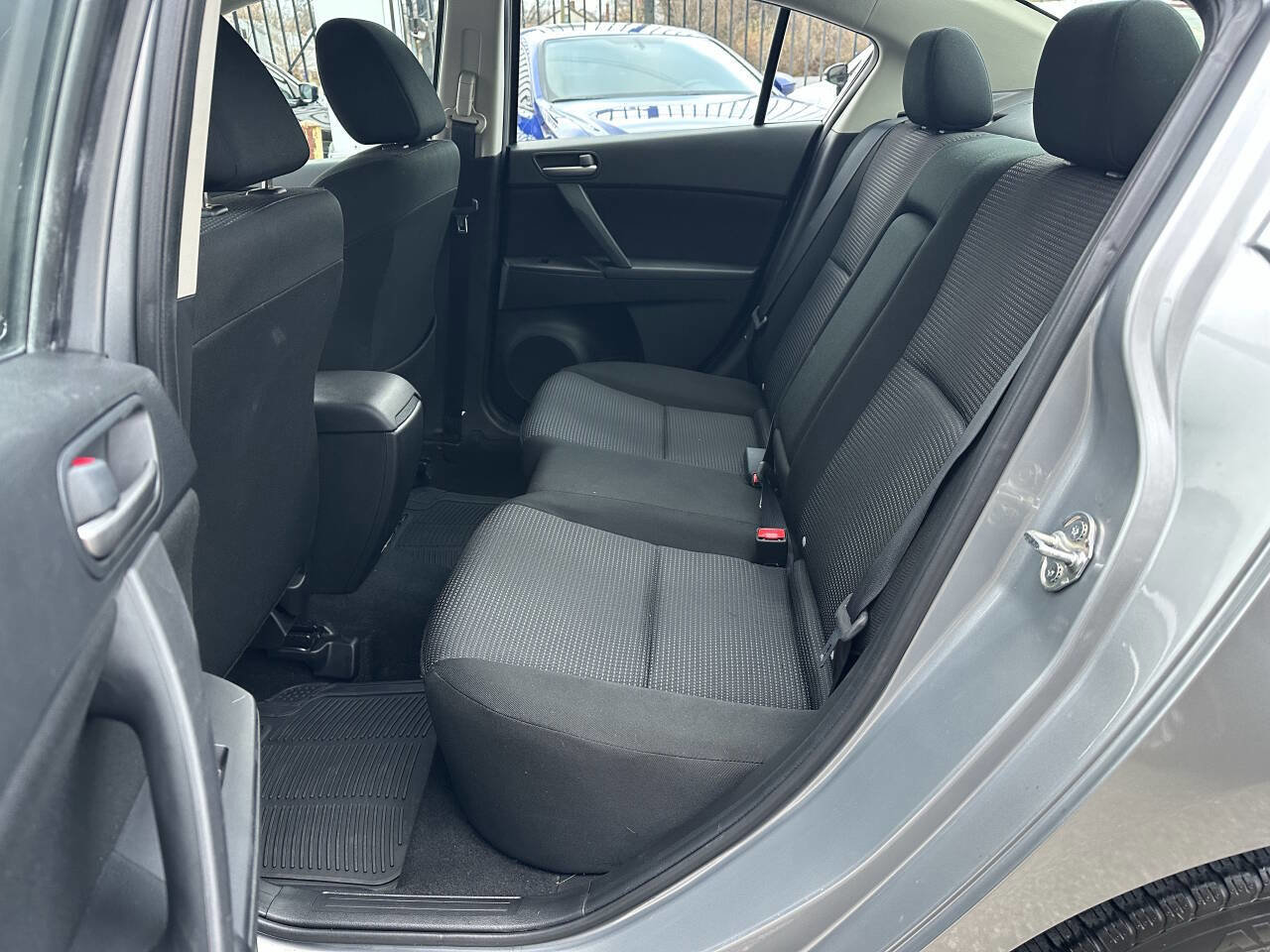 Used 2012 MAZDA MAZDA3 i Touring image 12