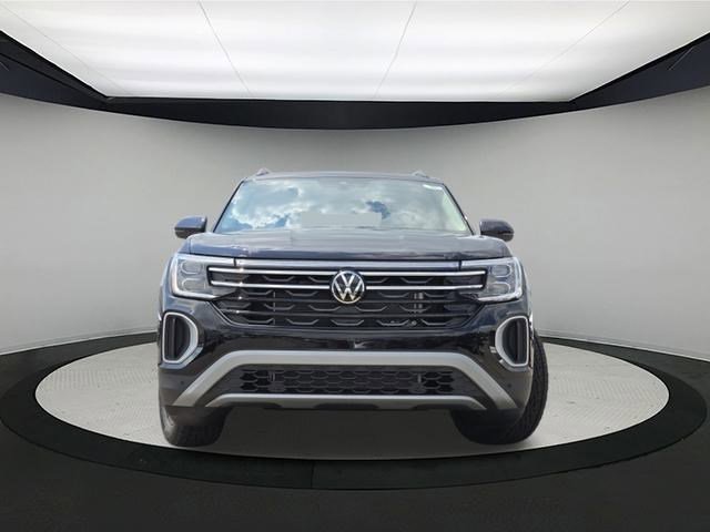 New 2025 Volkswagen Atlas Peak Edition SE image 2
