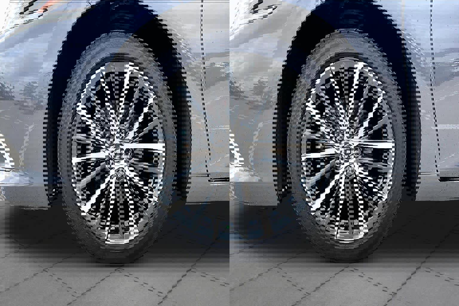 Used 2025 Lexus ES 350 w/ Premium Package image 11