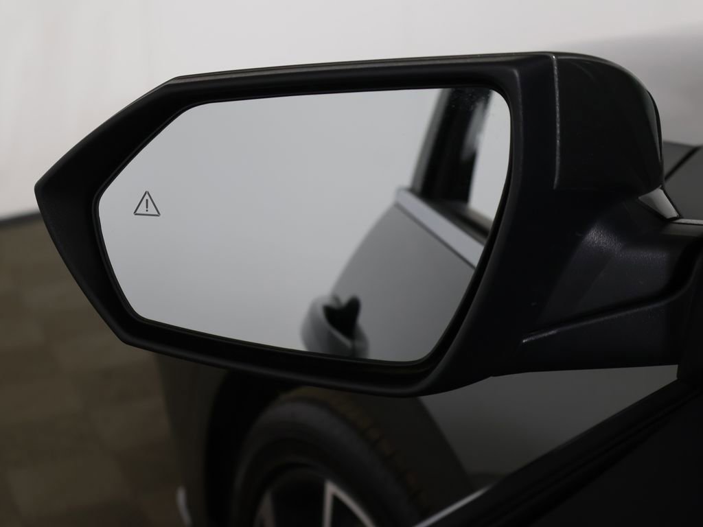 Used 2025 Hyundai Elantra Limited FWD image 50