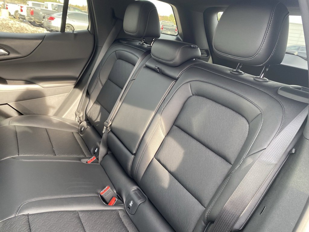 New 2026 Chevrolet Equinox LT w/ Convenience Package II image 23