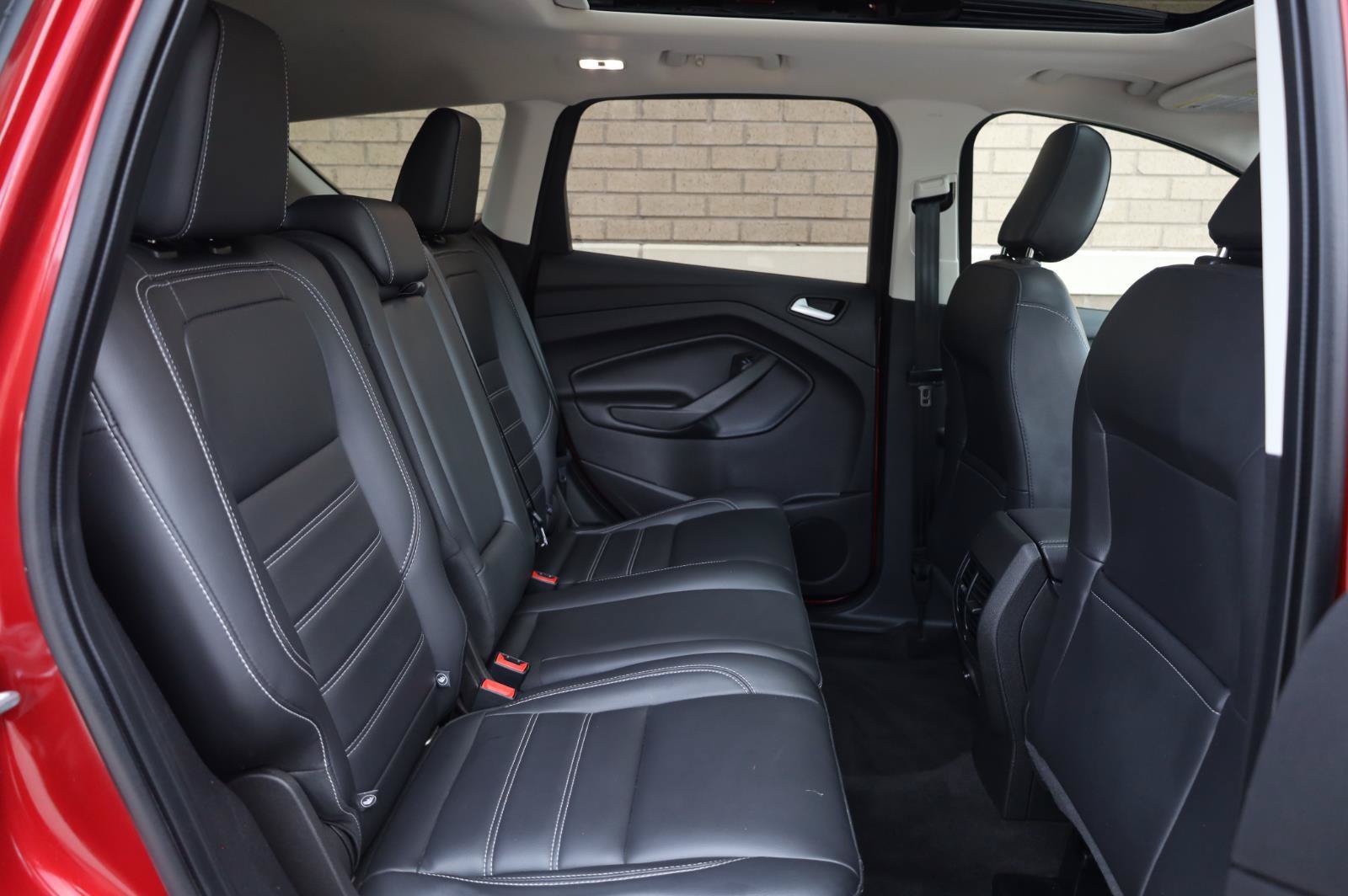 Used 2019 Ford Escape SEL AWD/4WD image 25