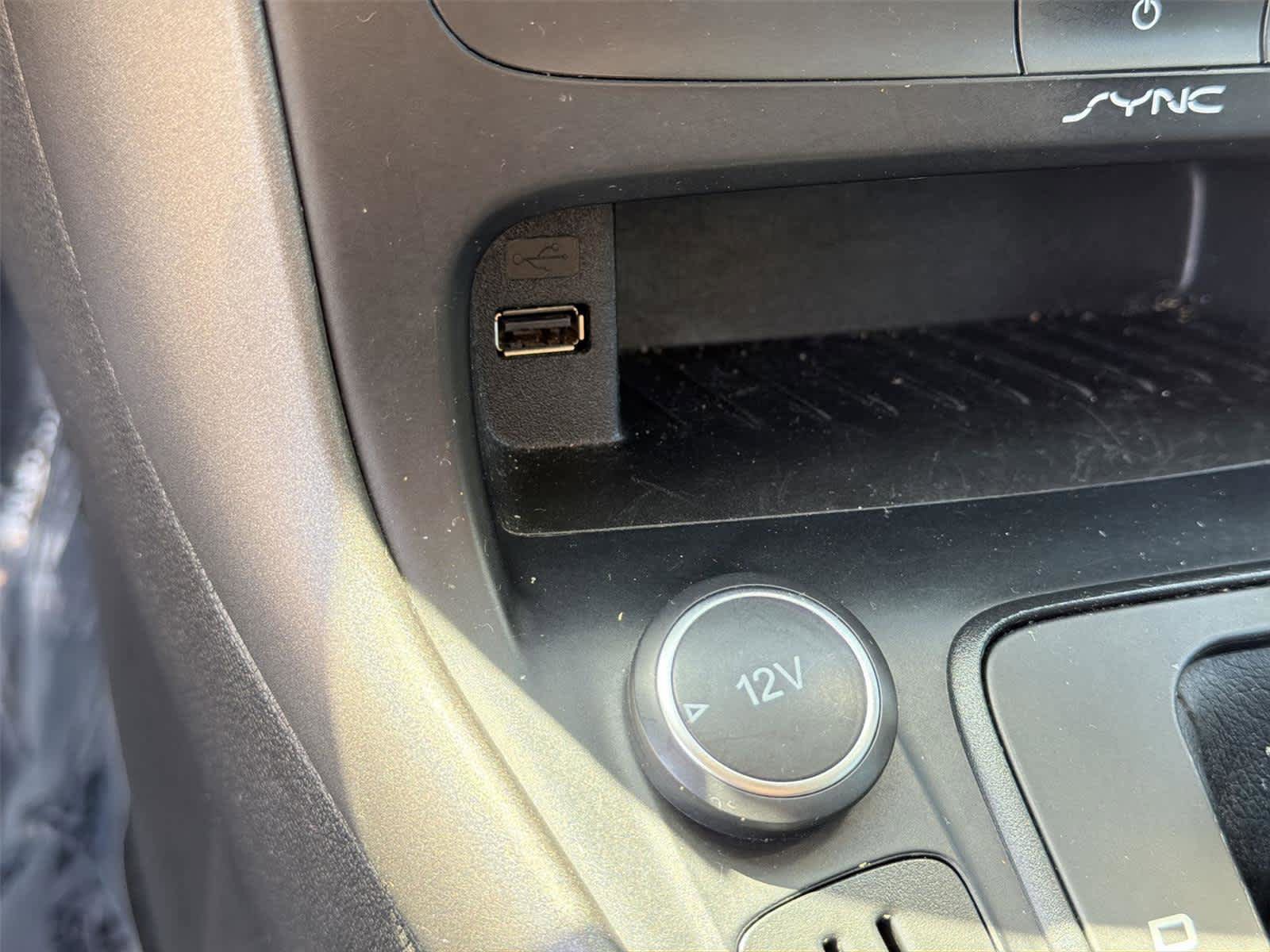 Used 2016 Ford Focus SE w/ Equipment Group 201A FWD image 36