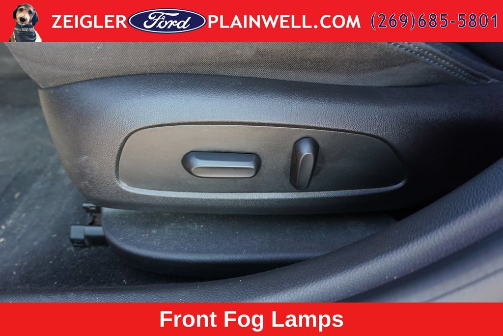 Used 2016 Chevrolet Cruze LT w/ Sun And Sound Package FWD image 16