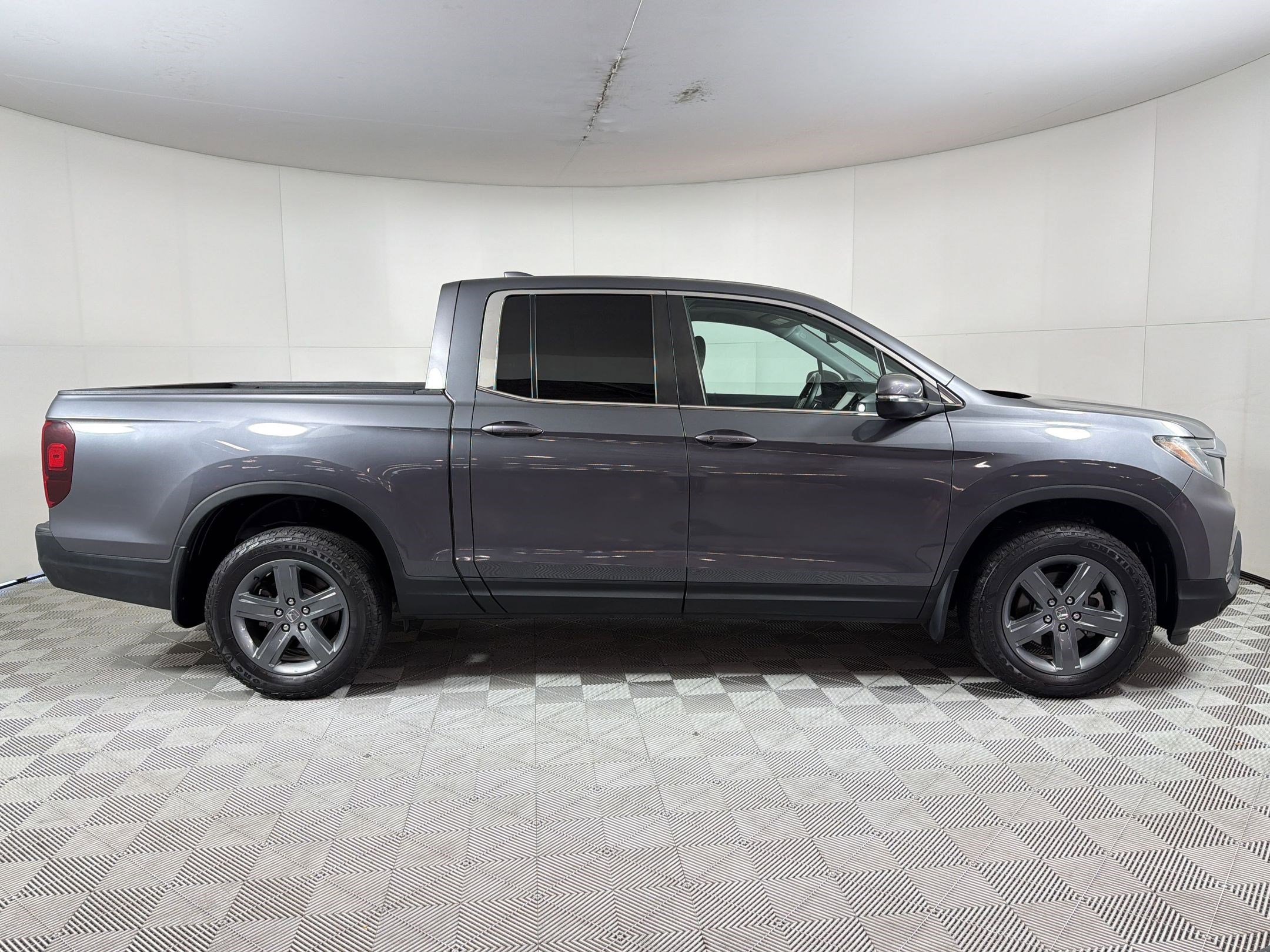 Certified 2023 Honda Ridgeline RTL image 8