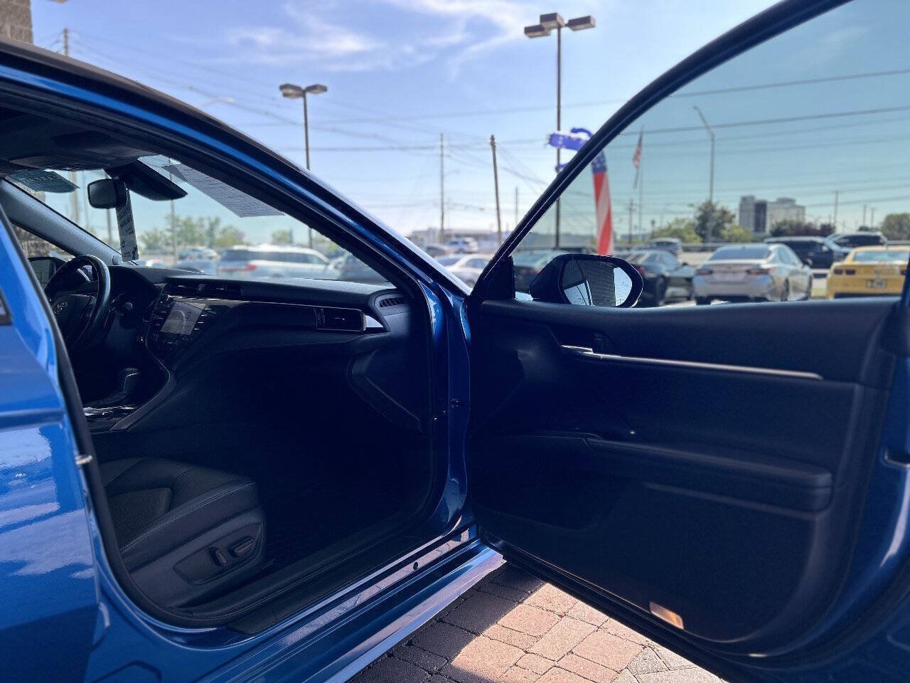 Used 2019 Toyota Camry XSE w/ Navigation Package FWD image 53