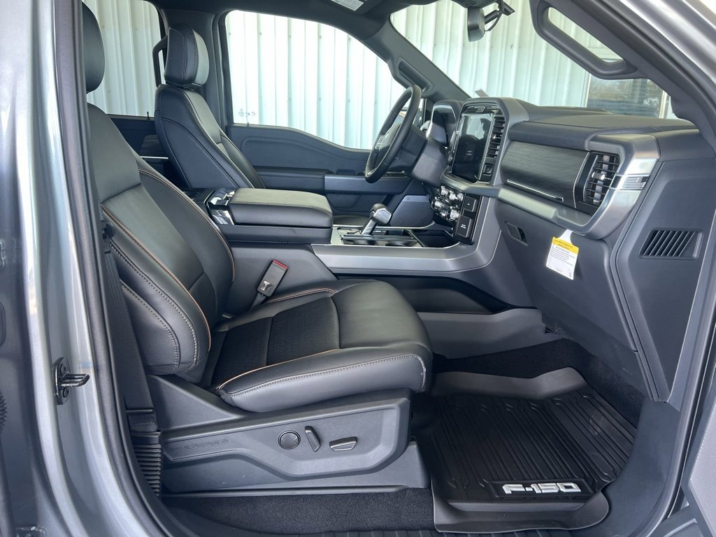 New 2025 Ford F150 Lariat w/ Equipment Group 501A Mid image 24