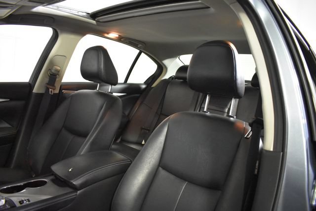 Used 2016 INFINITI Q50 Premium RWD image 9