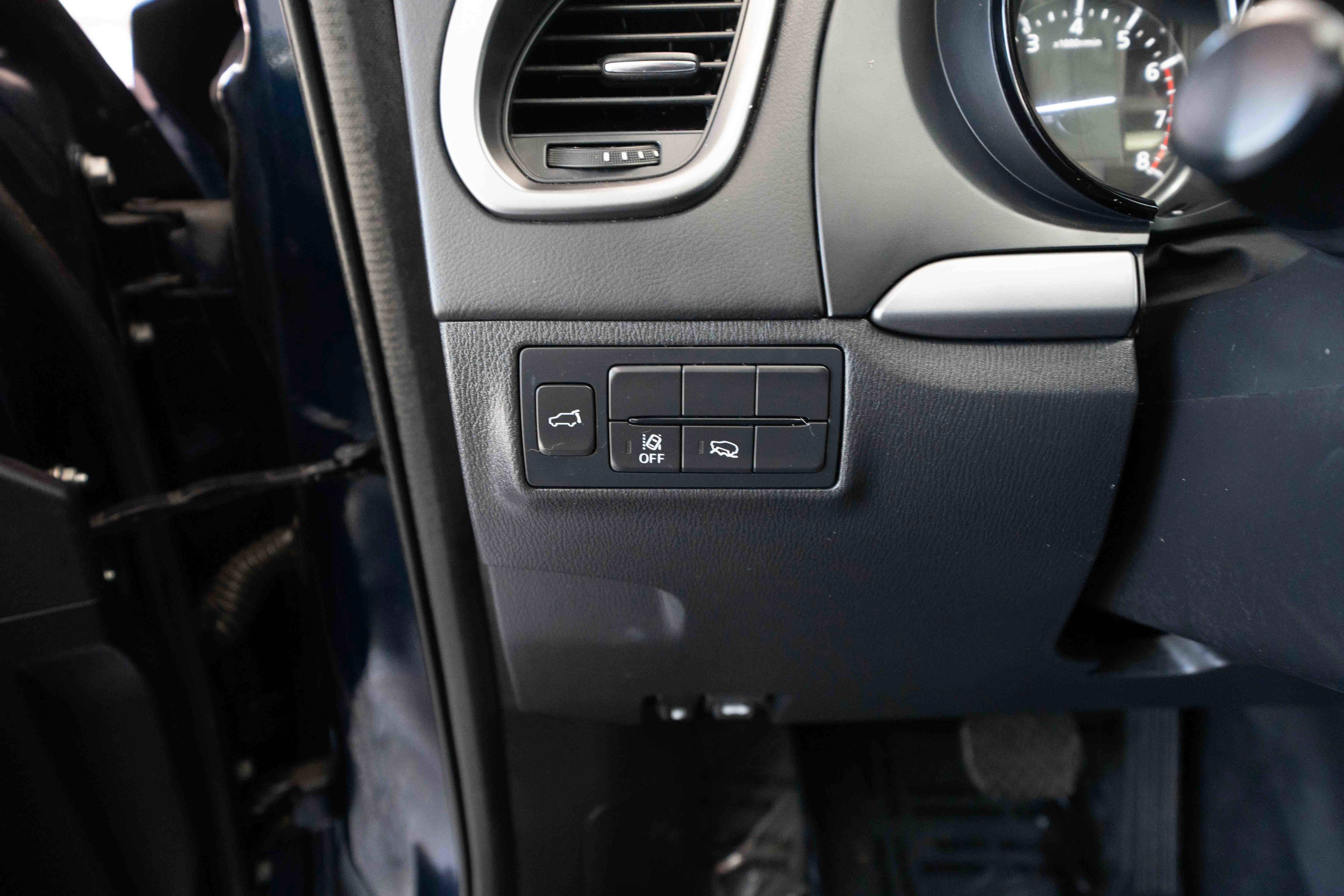 Used 2023 MAZDA CX-9 Touring image 11