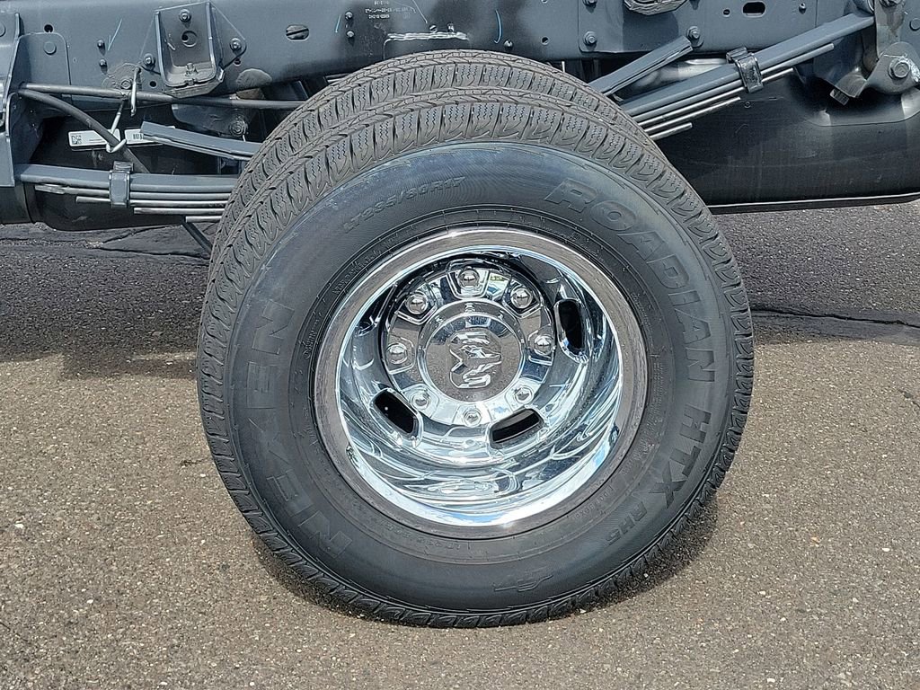 New 2024 RAM 3500 SLT w/ Quick Order Package 2YG SLT AWD/4WD image 6