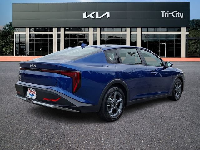New 2026 Kia K4 FWD image 4