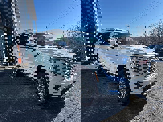 New 2026 GMC Yukon XL Denali w/ Sun & Power Step Package image 4