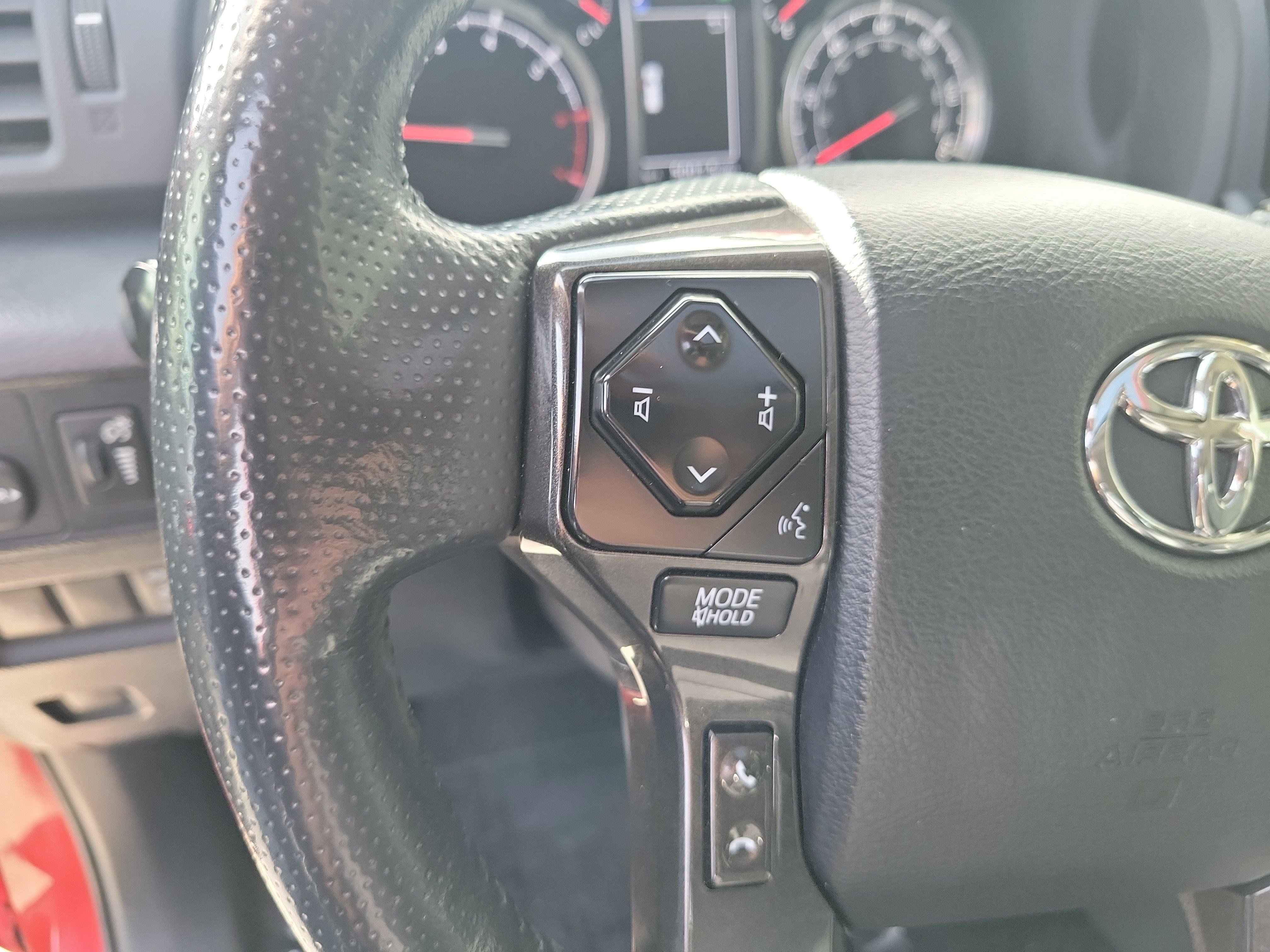 Used 2023 Toyota 4Runner TRD Off-Road Premium w/ Off Road Premium Plus Package AWD/4WD image 27