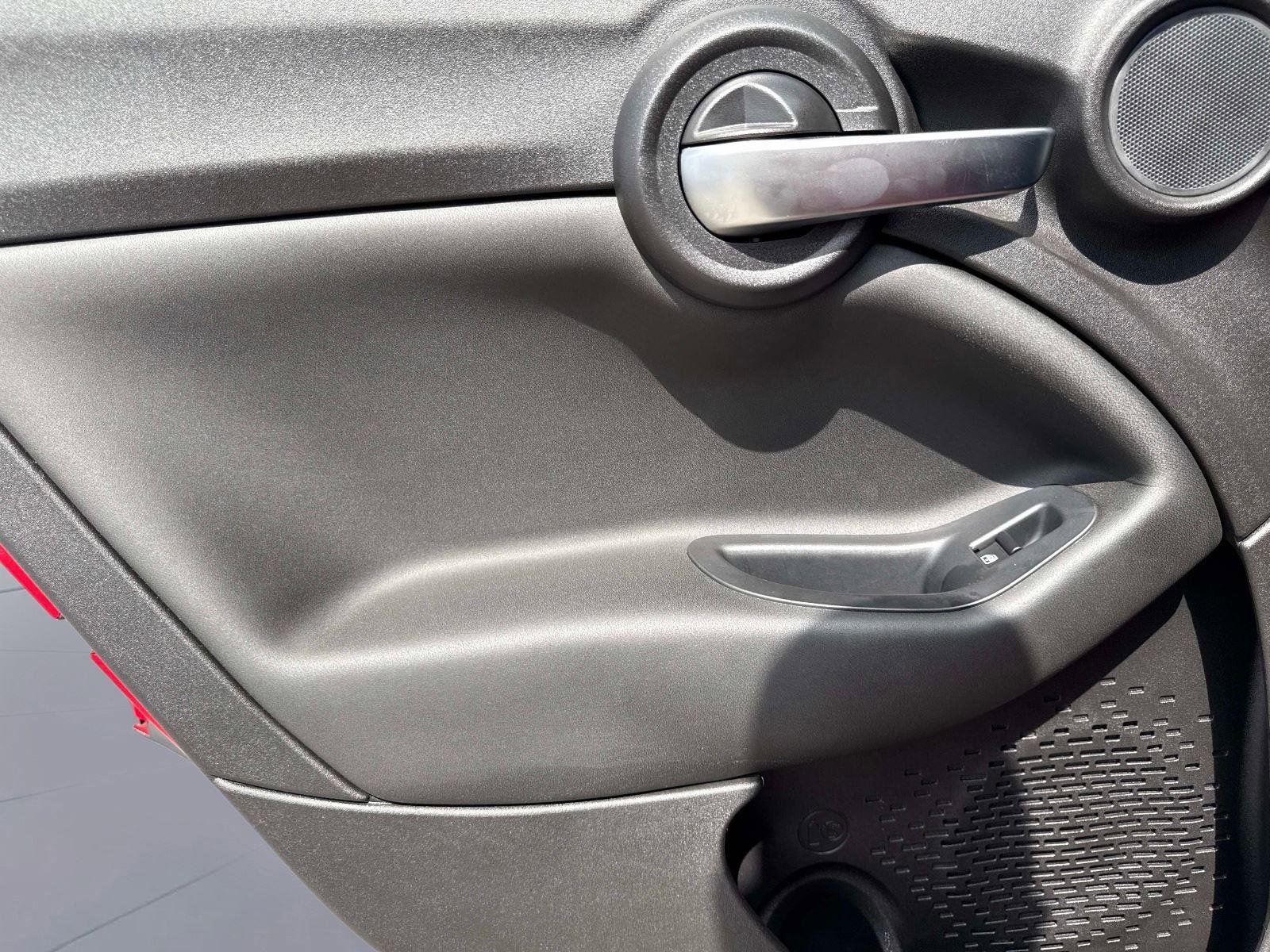 Used 2023 FIAT 500X Sport image 12