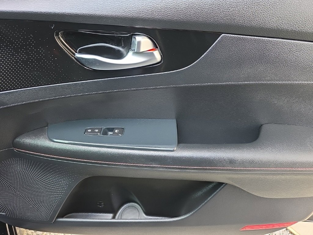 Used 2021 Kia Forte GT w/ GT2 Package image 22