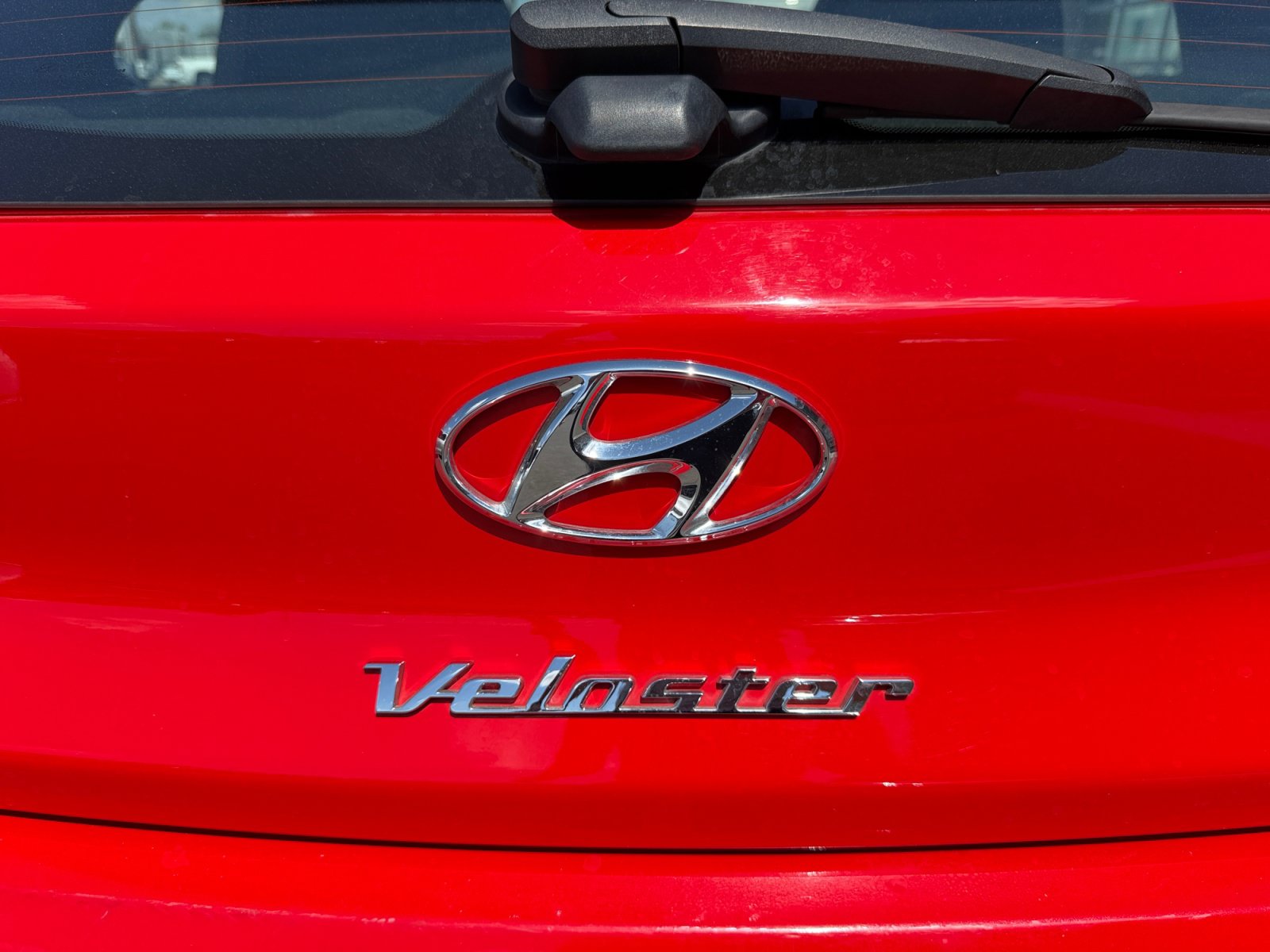 Certified 2021 Hyundai Veloster N FWD image 24