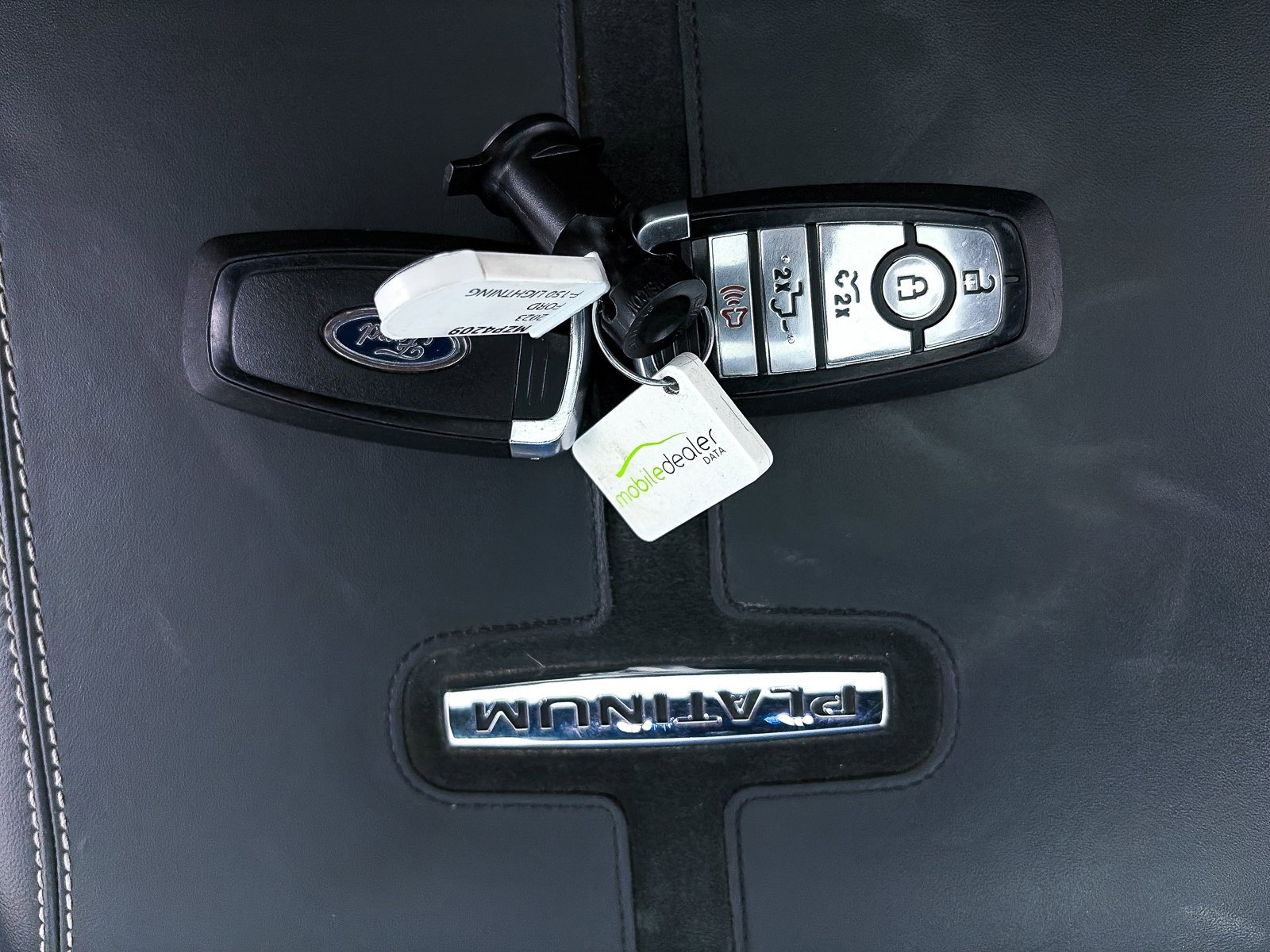 Used 2023 Ford F150 Lightning Platinum image 40